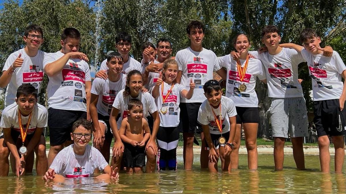 El Piragua Ciudad de Zamora celebró sus éxitos en La Marina