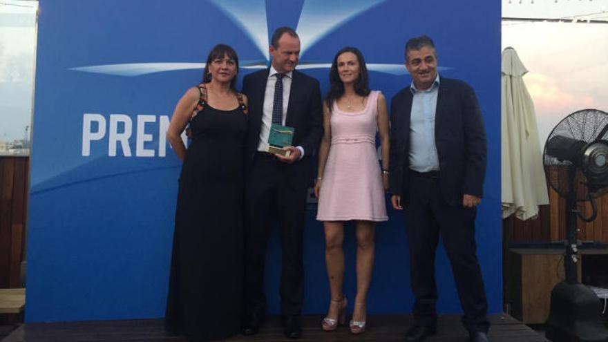 Los tres alcaldes del Sureste reciben el Premio Eolo en el IV Congreso en Madrid