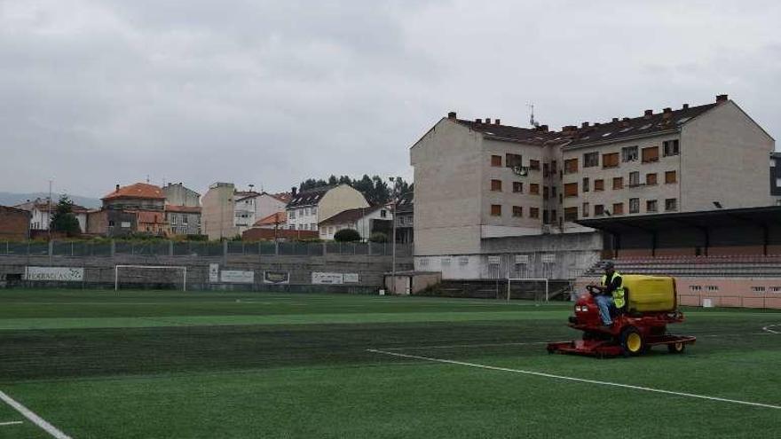 Mejoras en el campo de fúbol.