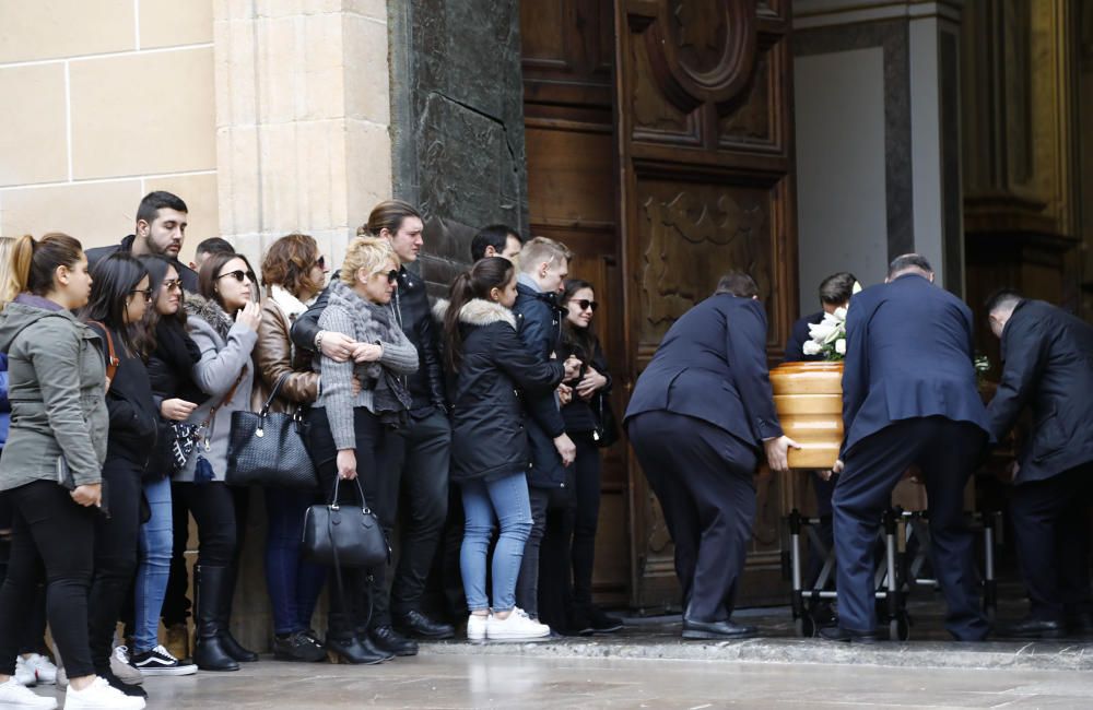 Funeral por la joven fallecida en Benicàssim