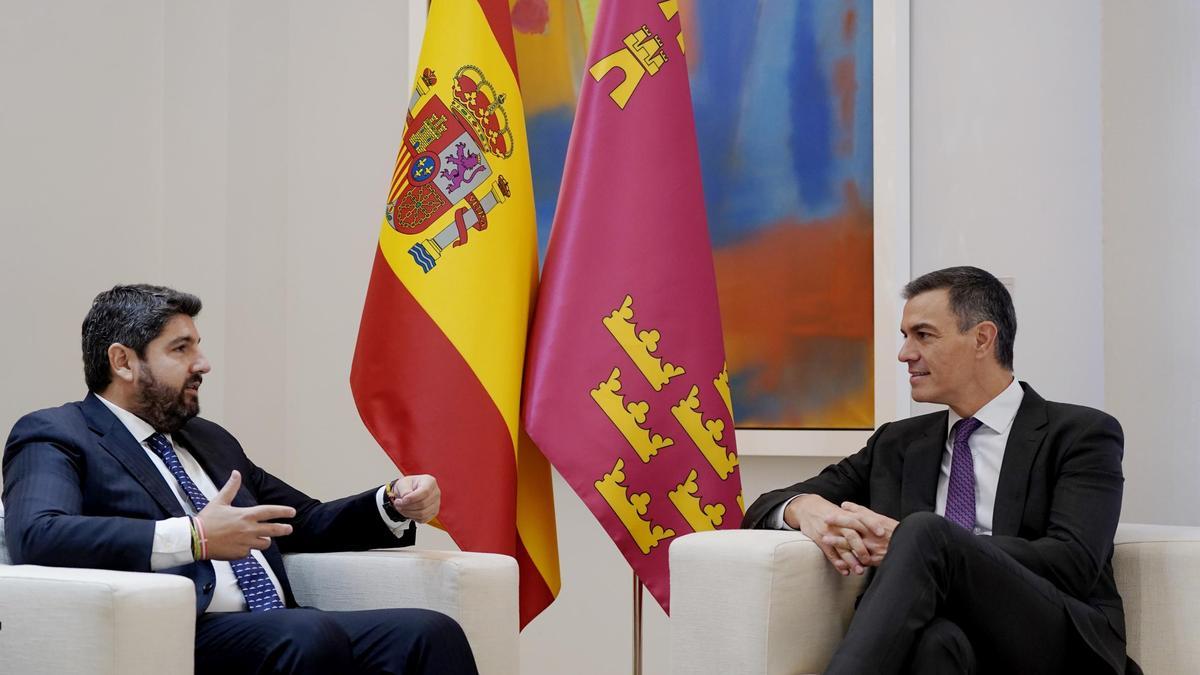 Sánchez y López Miras en La Moncloa.