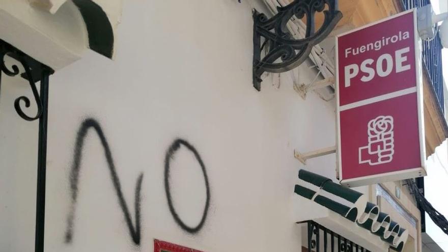 El PSOE denuncia ataques vandálicos en sus agrupaciones de Fuengirola y Ronda