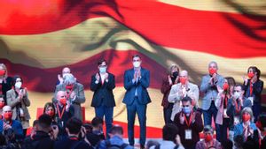 Sánchez defensa Illa per «bastir ponts» i el líder del PSC reivindica que Catalunya és «un sol poble»