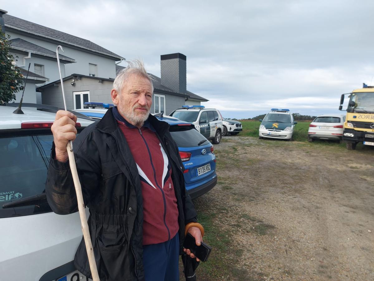 FOTOS: Búsqueda de un pescador desaparecido en la costa de Coaña FOTOS: Búsqueda de un pescador desaparecido en la costa de Coaña