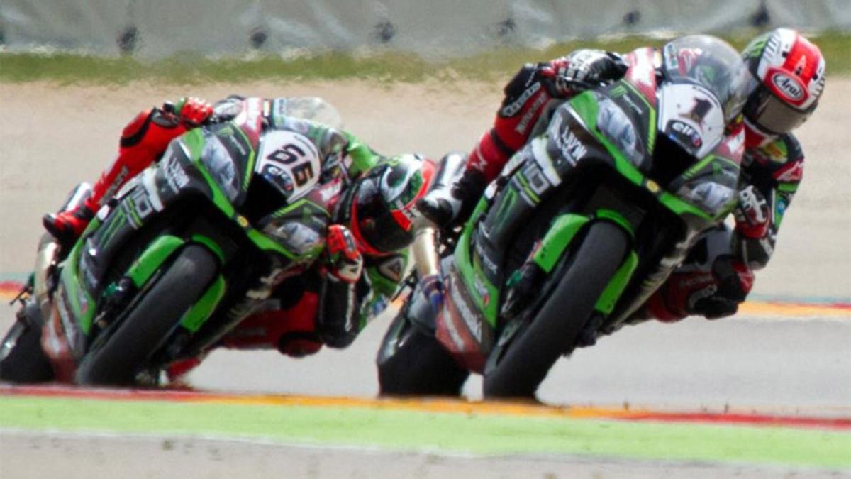 Tom Sykes y Rea, pilotos de Kawasaki