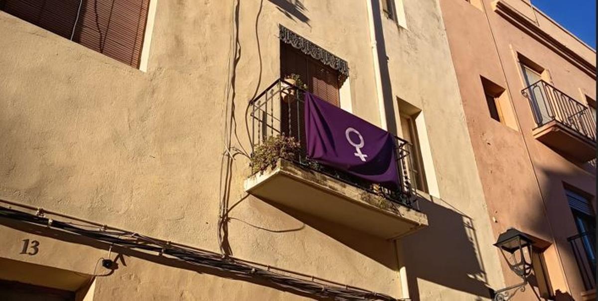 La reivindicación de la igualdad desde los balcones de Sagunt se diversifica