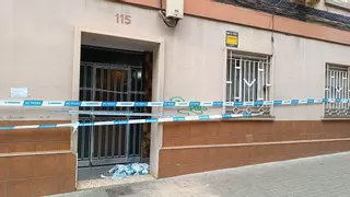 Los vecinos desalojados de sus pisos en julio por riesgo de colapso en la calle Ausiàs Marc de Badalona ya pueden volver a casa