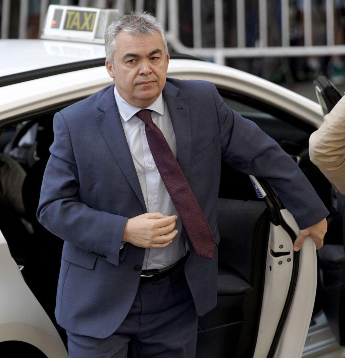 Cerdán va admetre davant un jutge que el PSOE va rebre factures elevades d’Ábalos Cerdán va admetre davant un jutge que el PSOE va rebre factures elevades d’Ábalos
