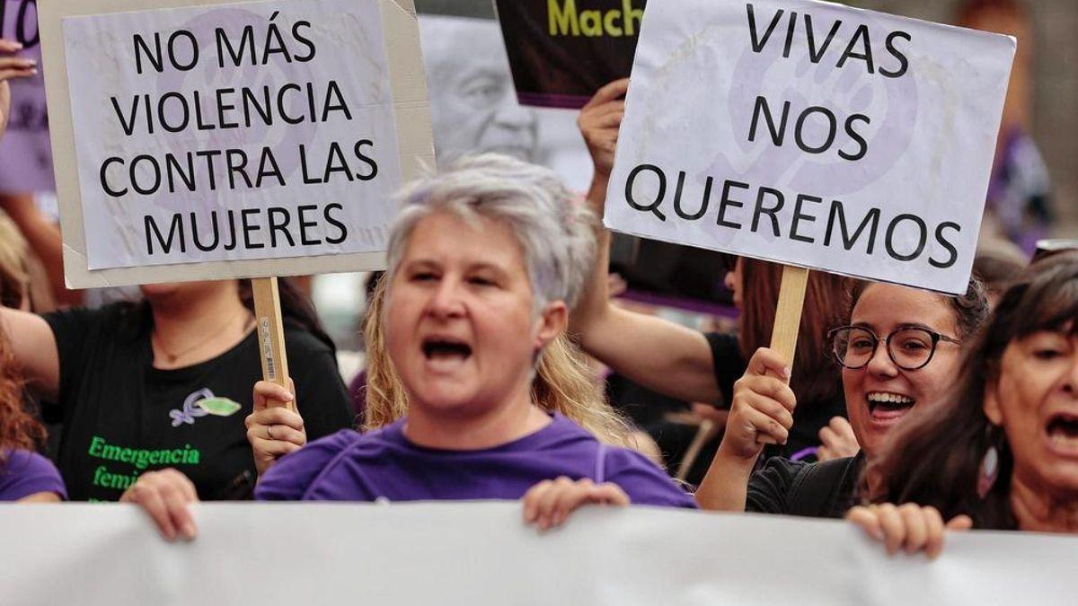 Manifestación contra la violencia de género en Tenerife.