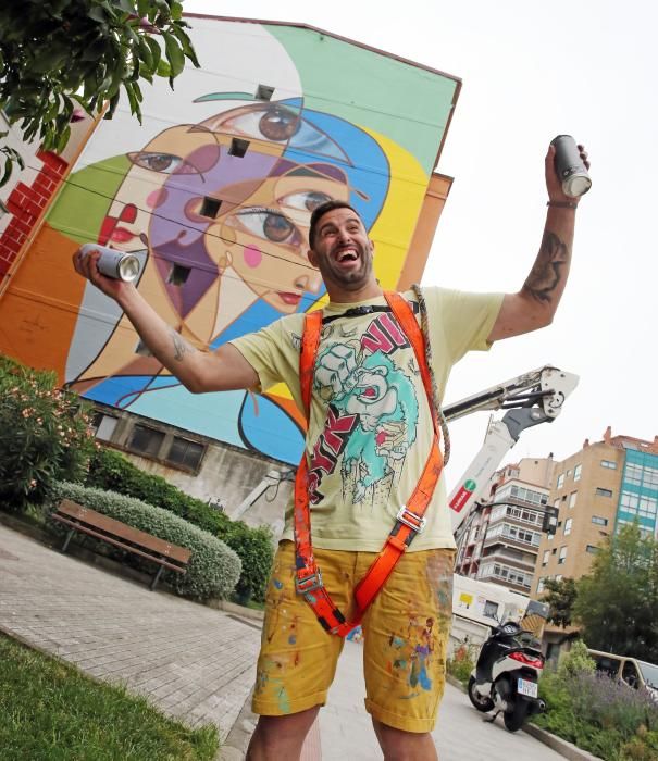 Murales en Vigo | Un lienzo cubista cierra la tercera edición de la medianeras de Vigo
