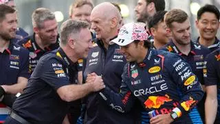 Checo Pérez pone plazo a Red Bull por su futuro ¿le presiona Sainz?