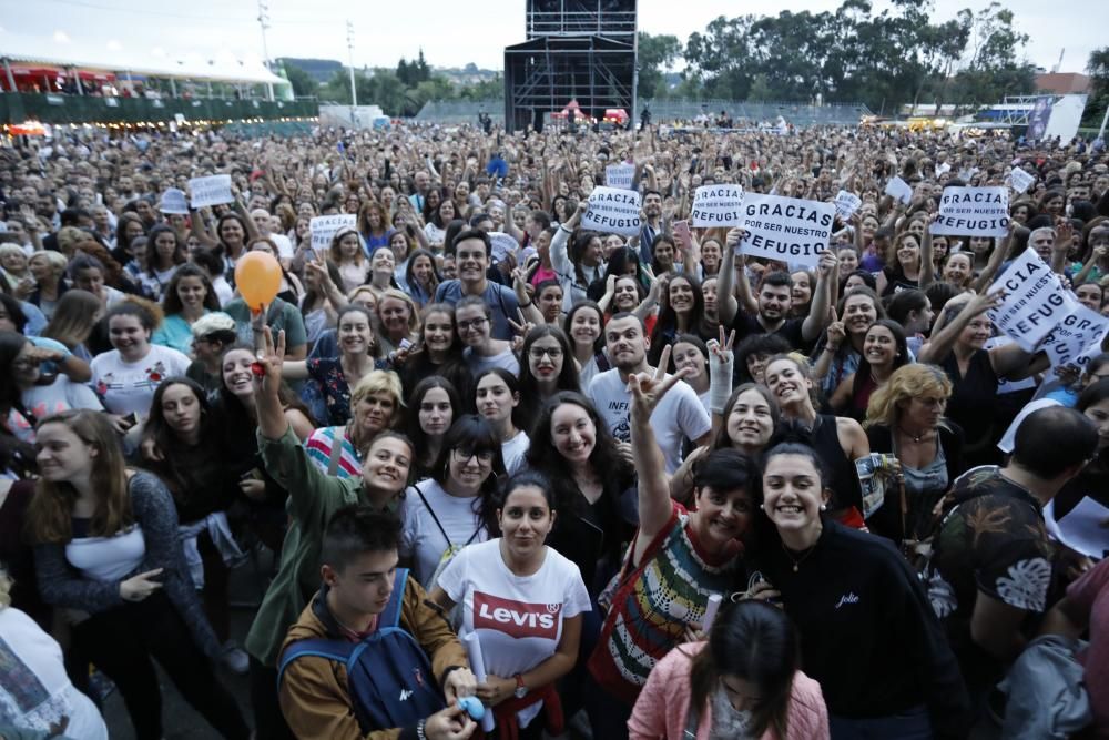 Pablo Alborán triunfa en Gijón