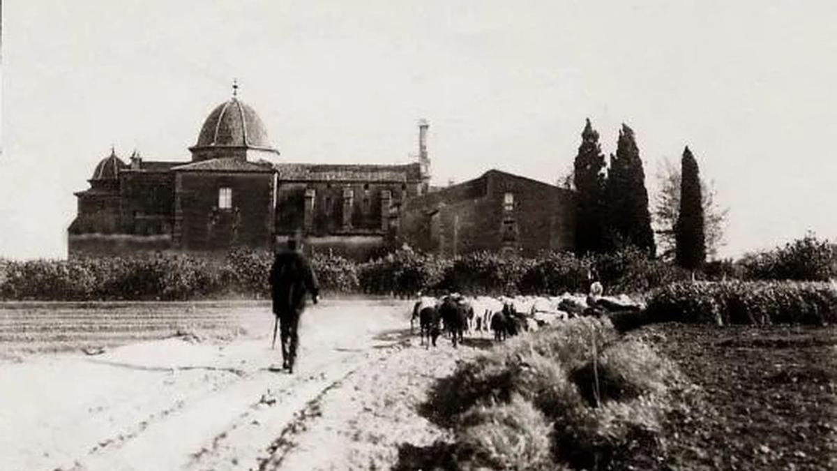 Imagen de principios del siglo XX de la Basílica del Lledó, desde El caminàs