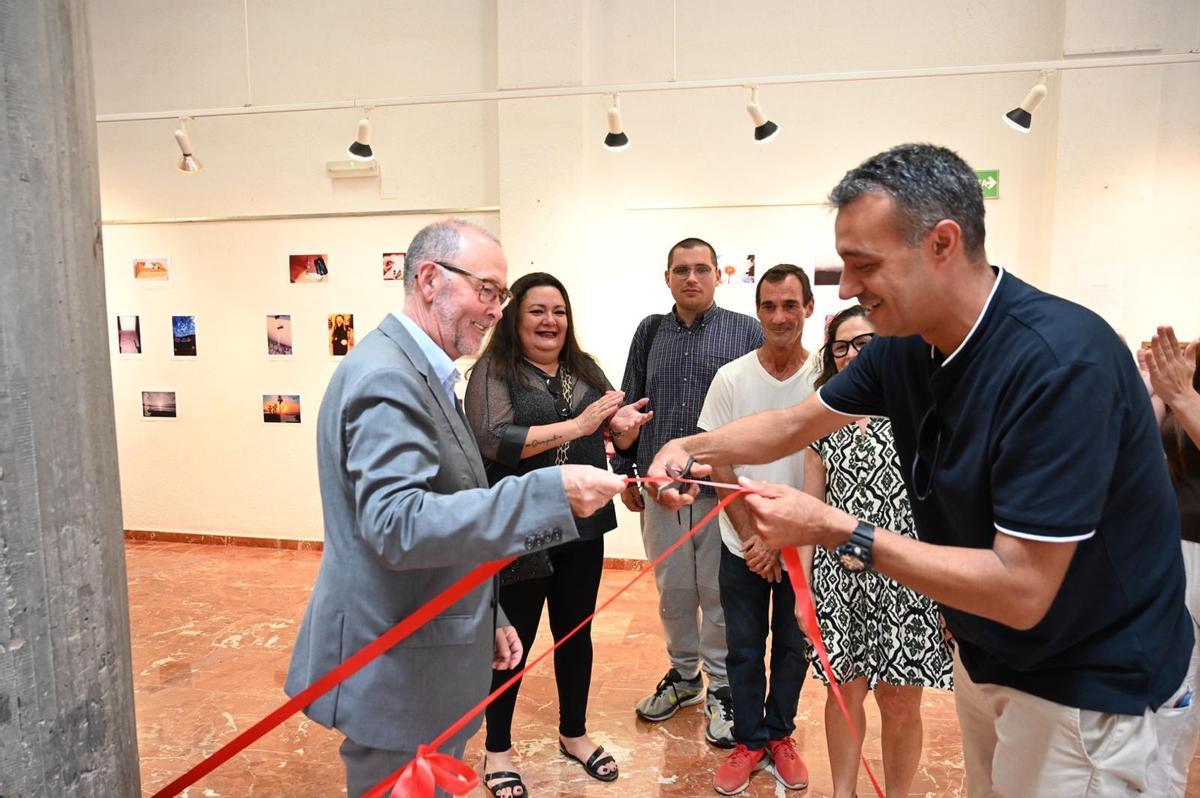 Juanjo Berenguer inaugura la exposición que se podrá ver hasta el 18 de junio