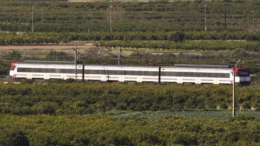 El tráfico ferroviario entre Massalfassar y Alboraia se recupera al completo tras quedar interrumpido por el temporal de viento
