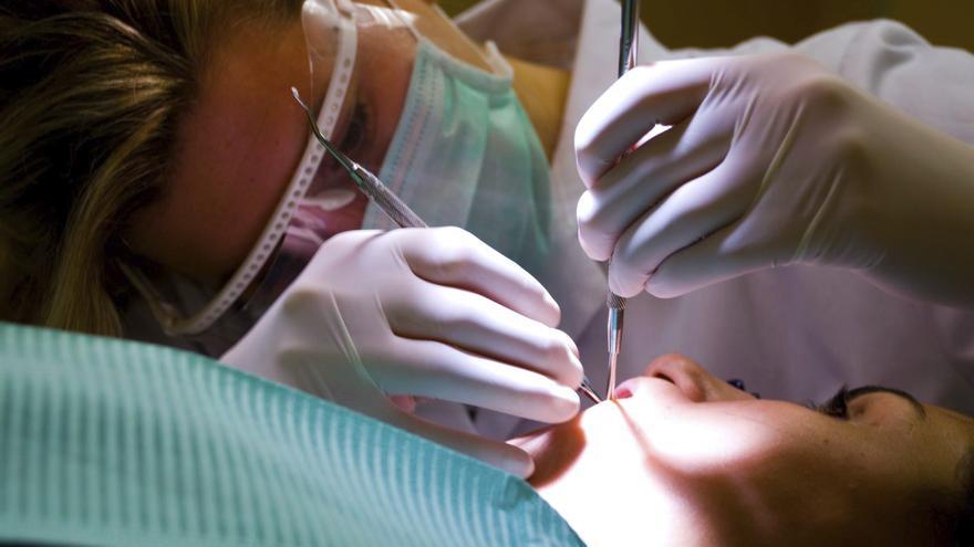 Los dentistas de Canarias piden reforzar la atención a niños con discapacidad: "Muchos no expresan el dolor"