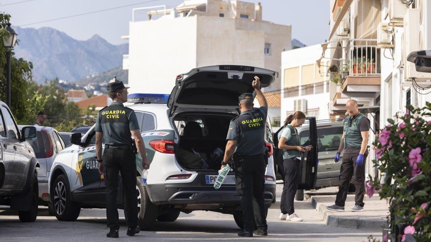 La mujer herida por su marido en Torrox, grave pero estable