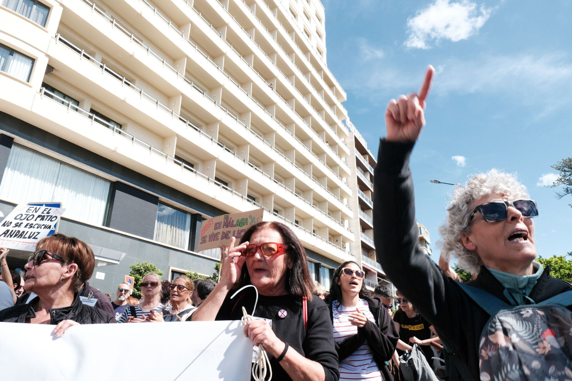 La manifestación por la vivienda digna salió este sábado a las calles de Málaga para reclamar soluciones contra la crisis habitacional