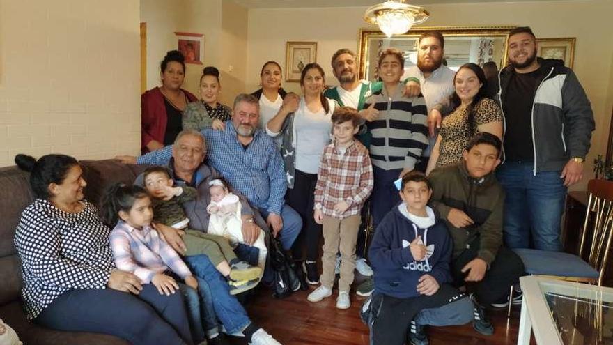 La gran familia de Fátima Jiménez y Manuel Vargas.