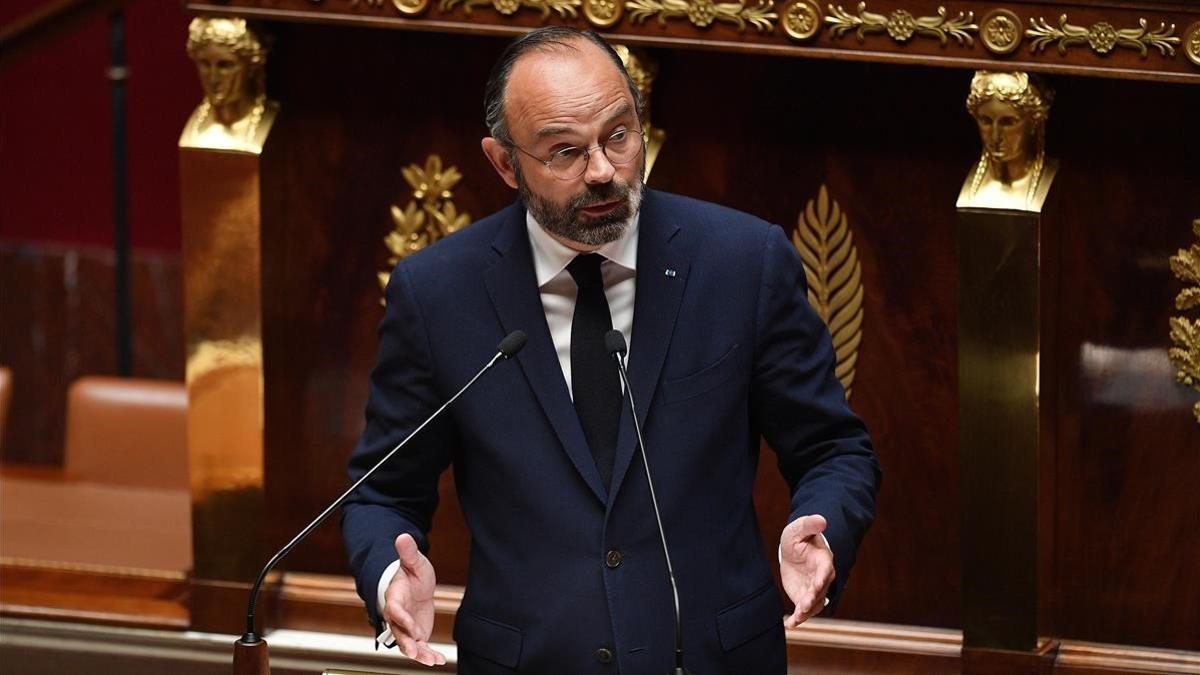 El primer ministro francés, Edouard Philippe, en la presentación del plan de desescalada este martes en la Asamblea Nacional.