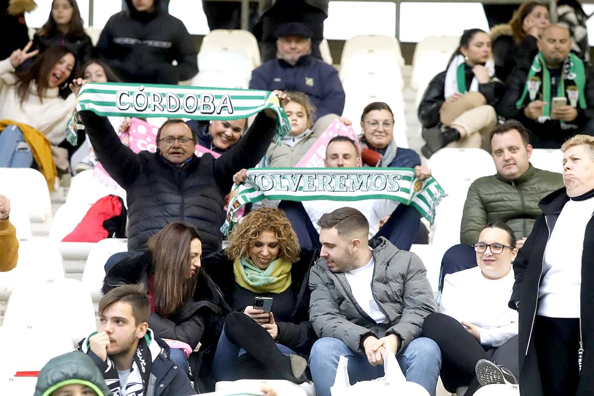 Las imágenes de la afición del Córdoba CF - Linense