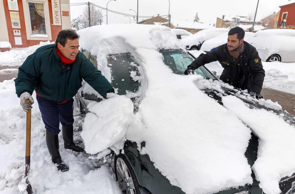 La nieve azota la península