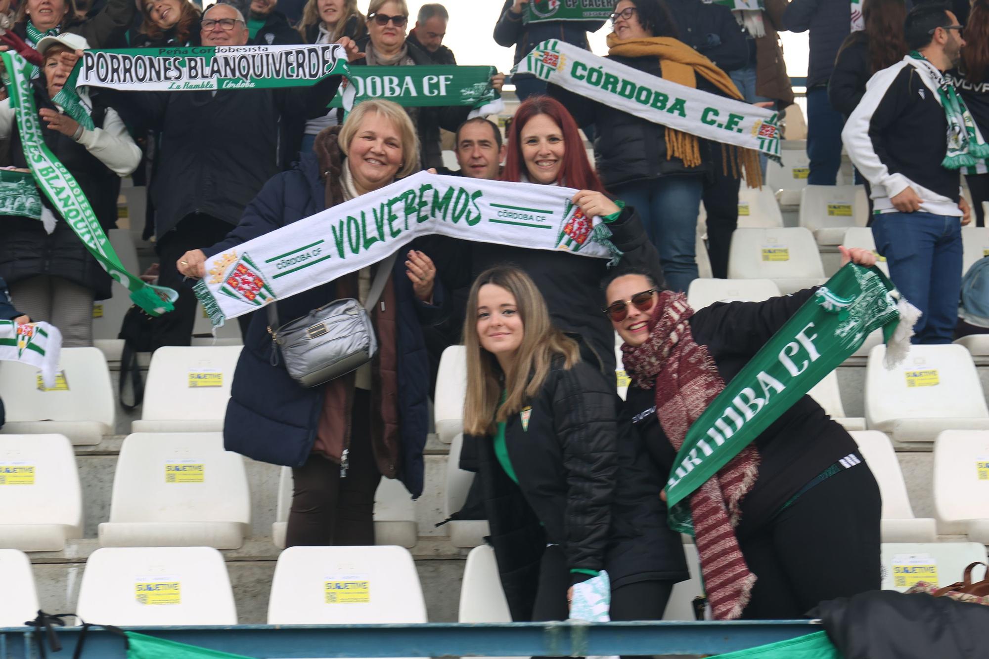 Los aficionados en el Talavera de la Reina-Córdoba CF