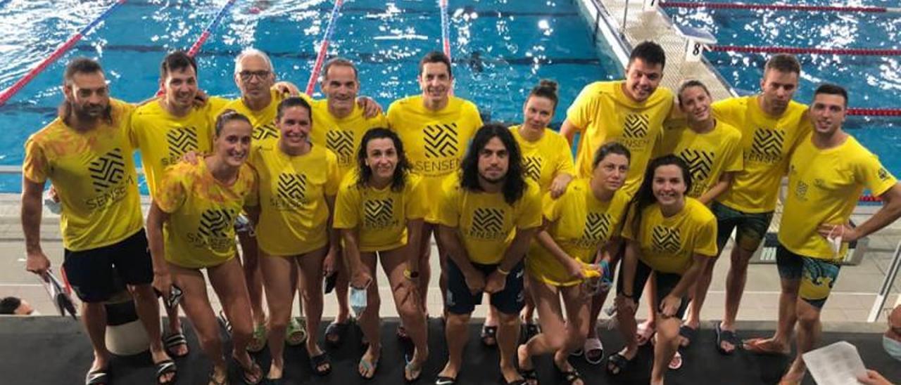 Integrantes del club de natación alzireño que participaron en el campeonato de Castelló. | LEVANTE-EMV