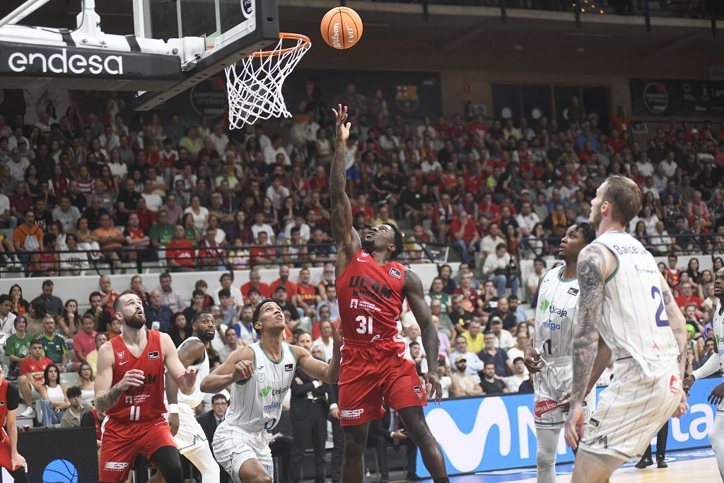 Todas las imágenes de la semifinal de la Supecopa entre el UCAM Murcia y el Unicaja