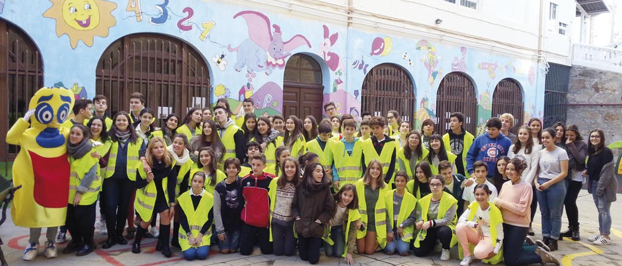 Los voluntarios de ESO y Bachillerato de Agadana.