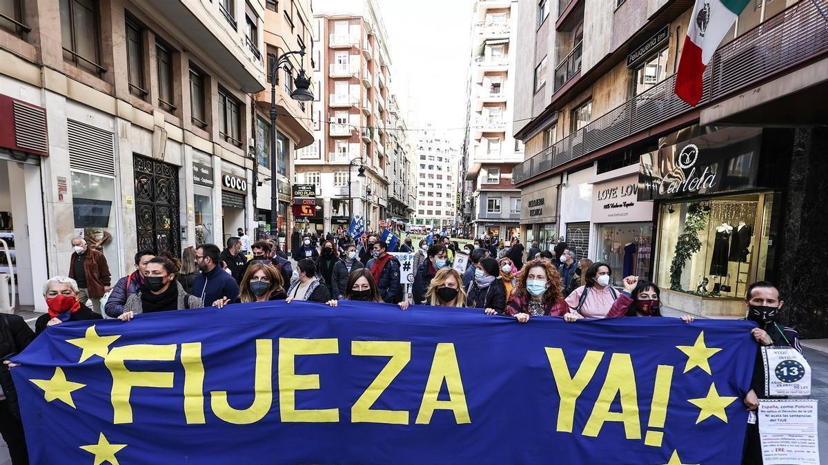 Una protesta de interinos en València, en 2021.