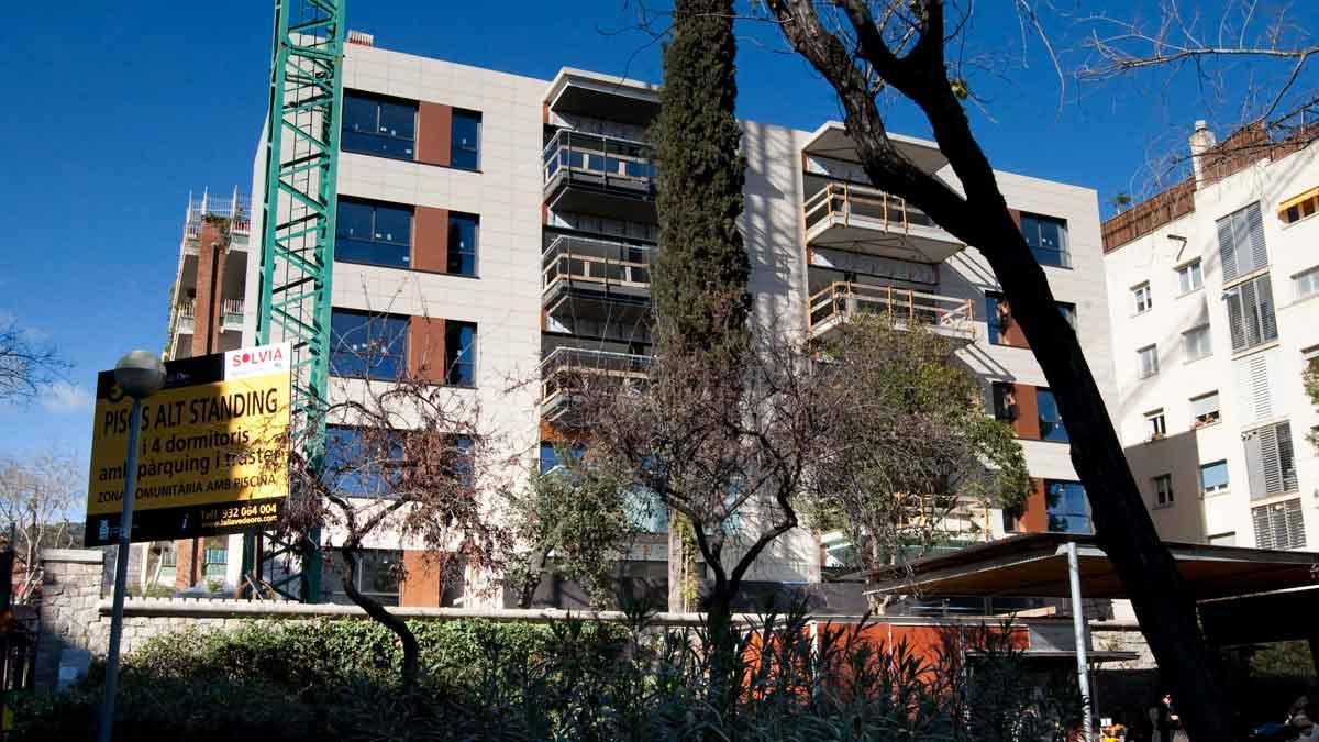 La compraventa de vivienda cae un 34,3% en junio