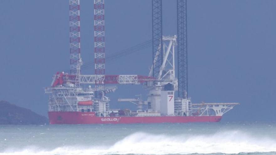 El gigante “Seaway Ventus” esquiva el temporal en Cíes