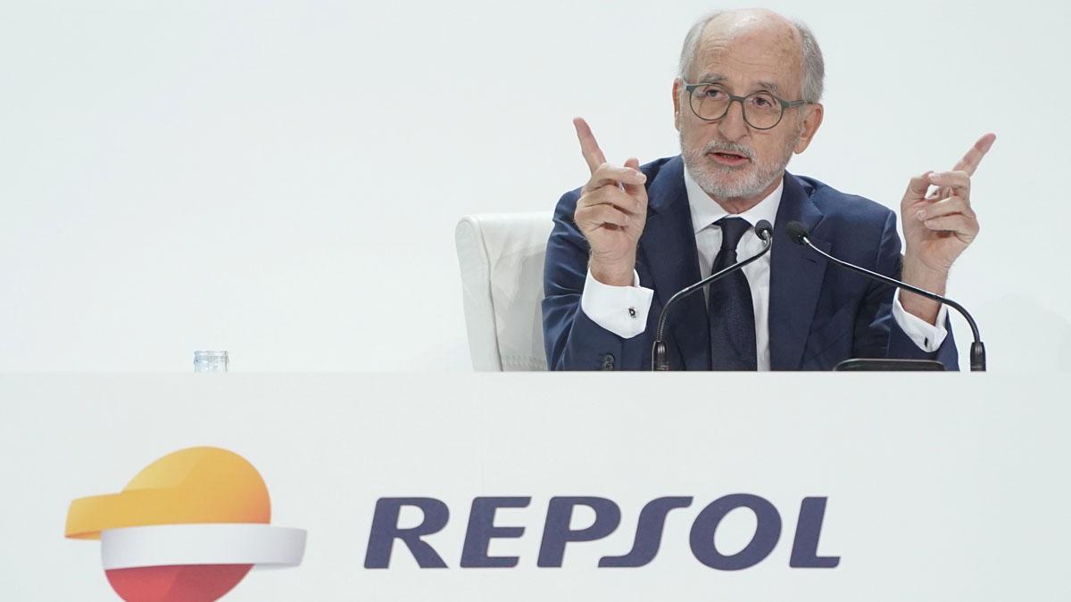 Repsol gana 1.133 millones a junio, un 27% menos