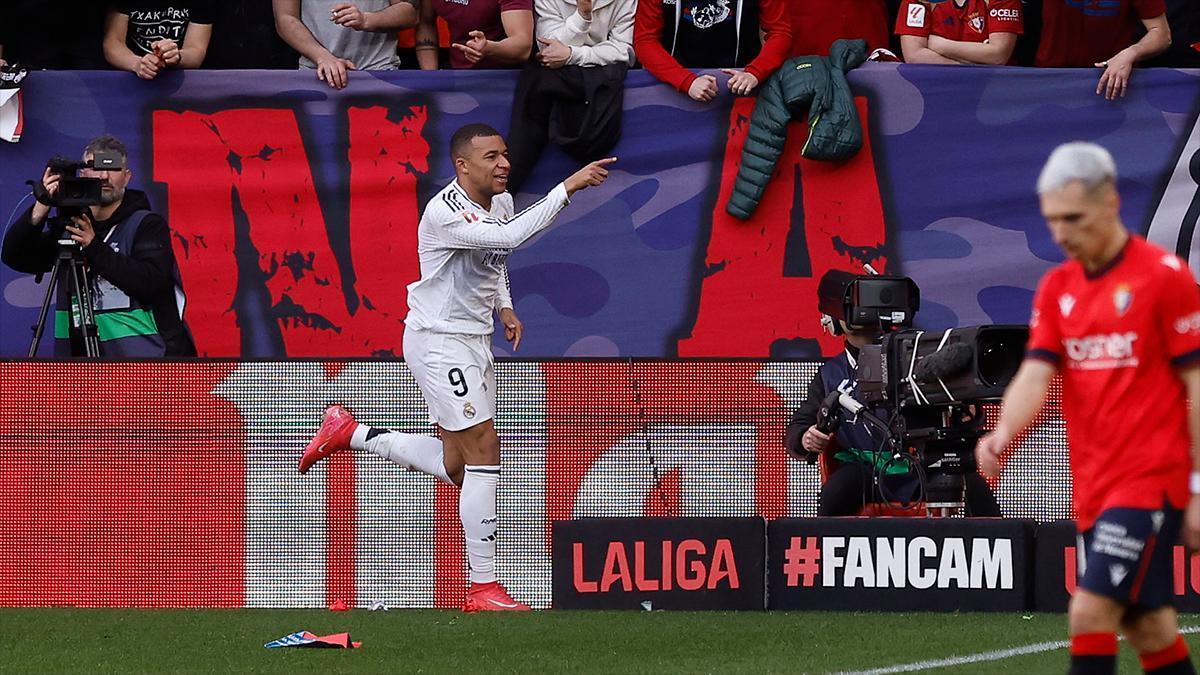 Mbappé celebra su tanto en El Sadar