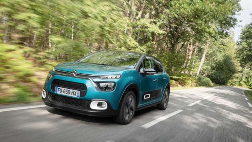 La nueva firma lumínica aporta identidad al nuevo Citroën C3. CITROËN