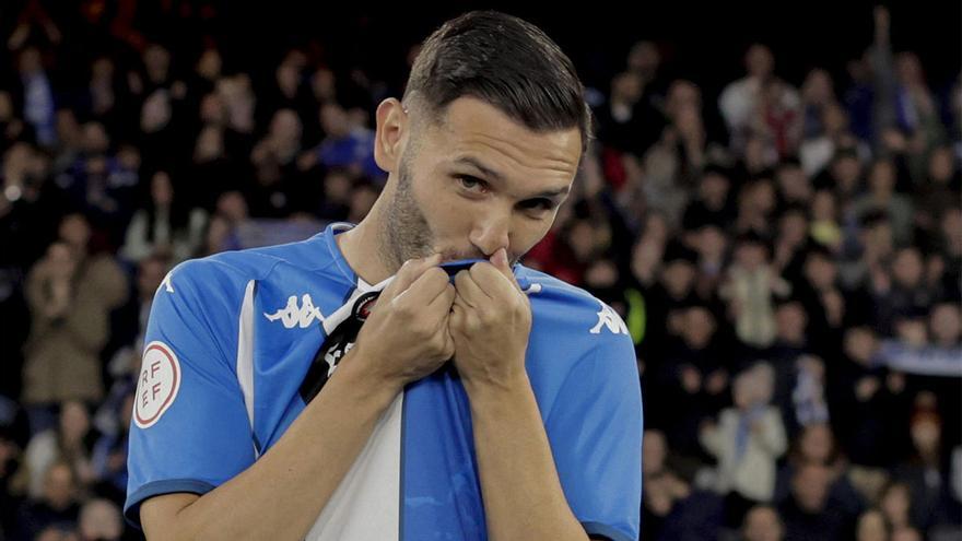 Lucas Pérez abandona el Deportivo por "motivos personales"
