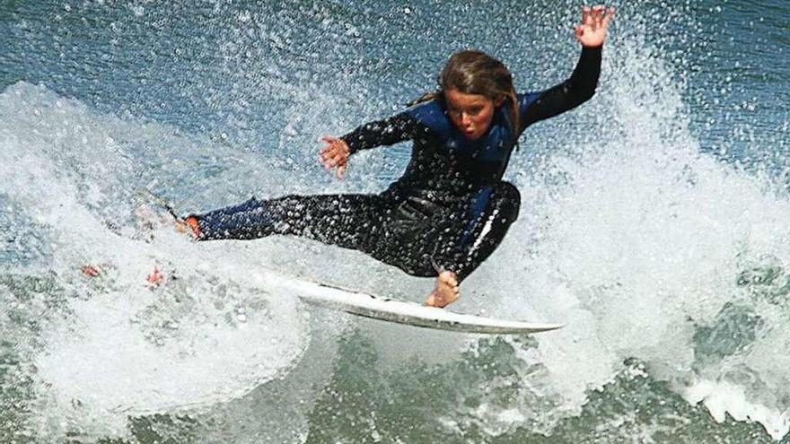 El estradense Alejo Ferreiro disputará el Campeonato de España de Surf sub-12