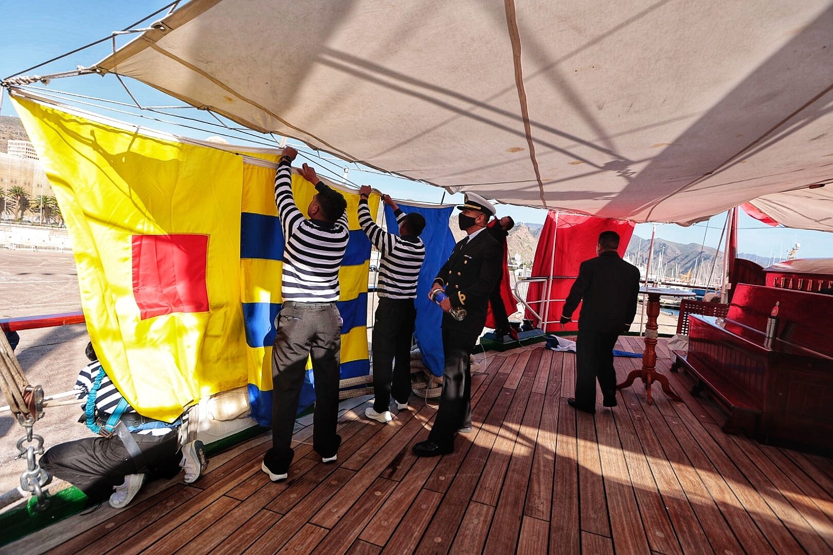 Llegada al Puerto de Santa Cruz del buque escuela mejicano Cuauhtémoc