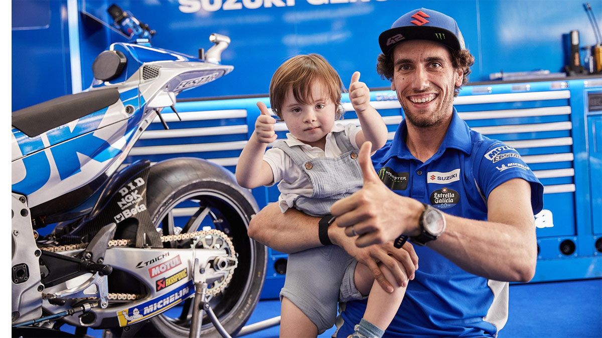 Álex Rins, junto a Trino, protagonistas del mes de junio en el calendario Talita