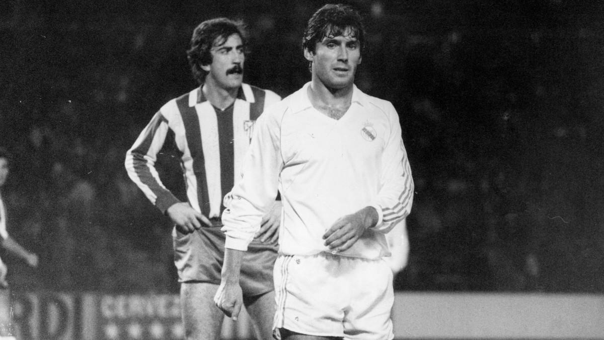 Carlos Alonso González 'Santillana', quinto máximo goleador del club con 290 goles.