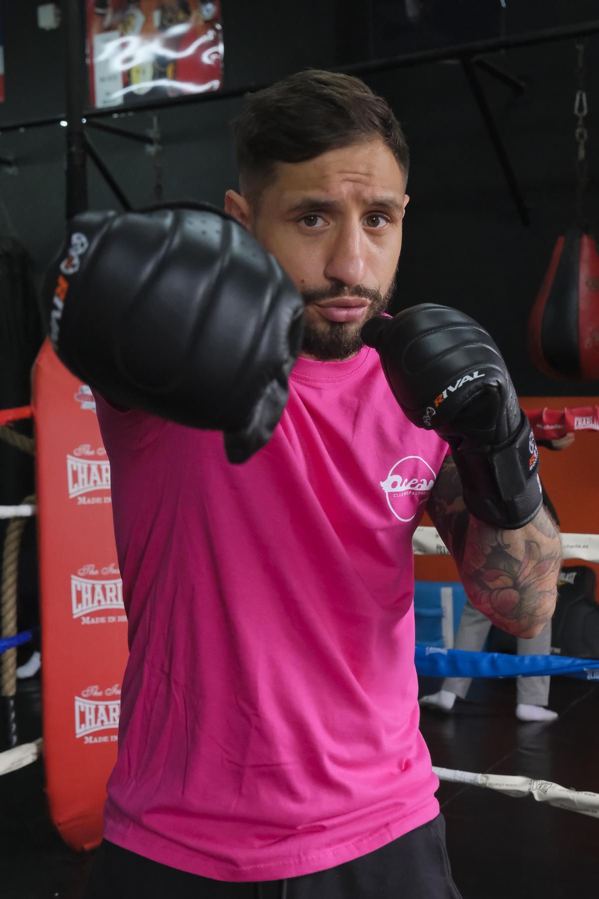 Entrenamiento de Samuel Carmona con Feluco en Gáldar, en el gimnasio de Dani Martín