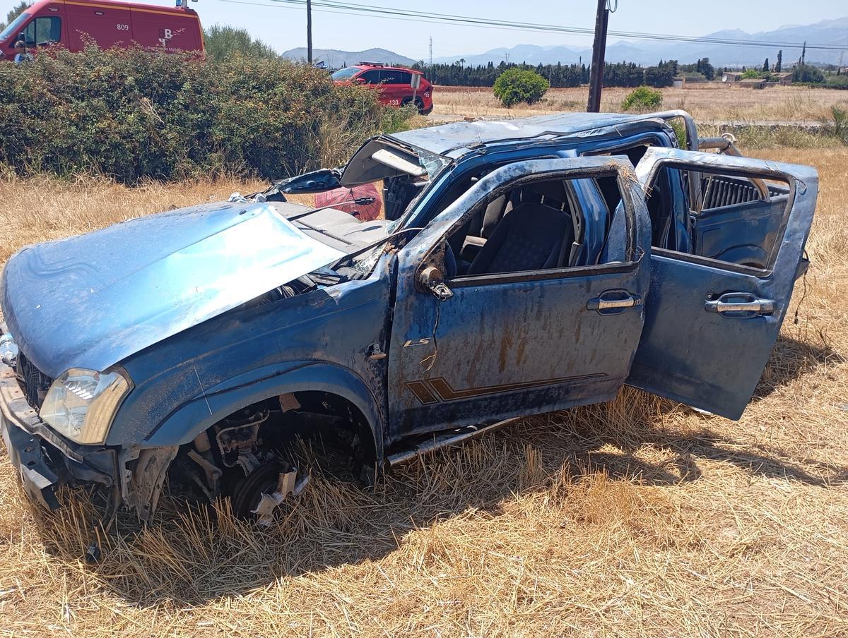 Un hombre de 57 años muere al volcar un coche entre Muro y sa Pobla