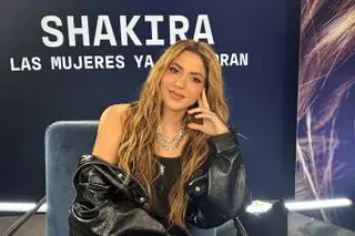 Shakira ofrece un concierto gratis en Times Square en Nueva York para presentar su nuevo disco
