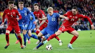 Gales doblega a Finlandia y desafía a Lewandowski por una plaza en la Eurocopa