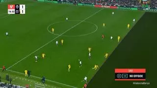 La polémica línea del VAR en el gol del Valencia