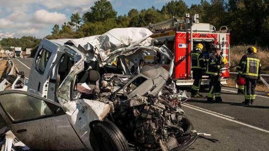 Accidente de tráfico, con una furgoneta implicada.