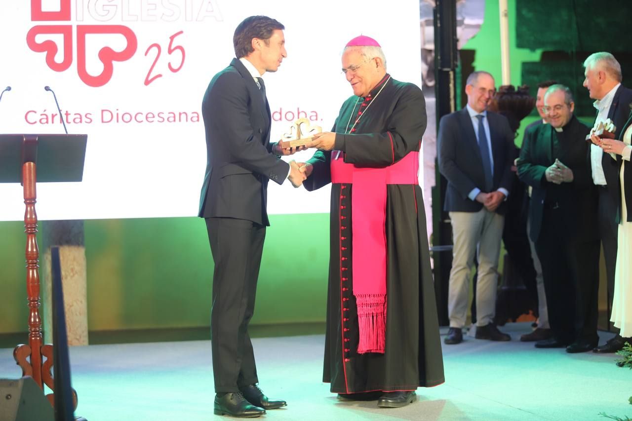 La entrega de los premios 'Ver Iglesia 25' y ‘Entidades con Corazón’, en imágenes