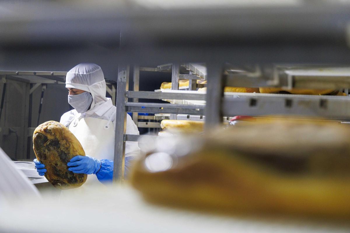 Muñoz Rojo es el único fabricante de jamón curado 50% Duroc reducido en sal alto en proteínas.