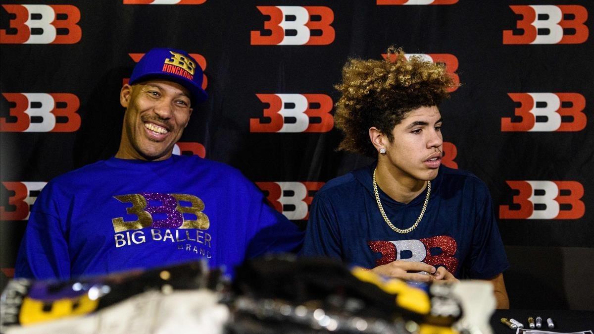 aguasch40941305 lavar ball  l   father of basketball player liangelo ball an171124140635